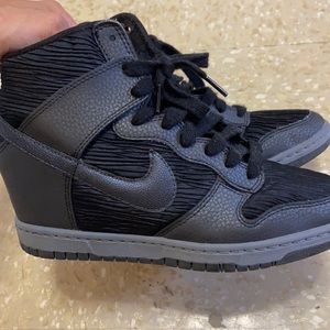 Nike wedge sneaker